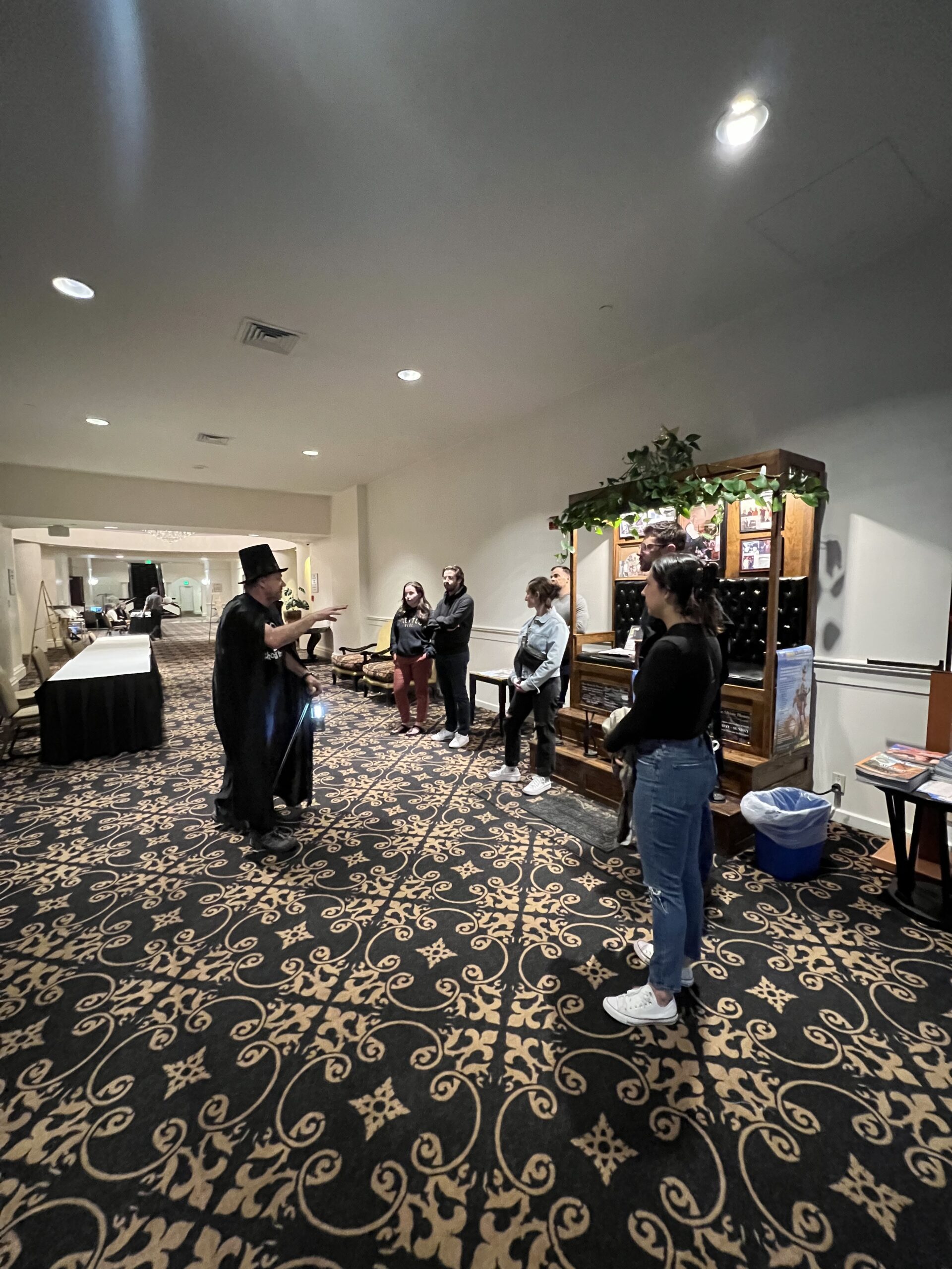 Tour guide explaining something on the tourists